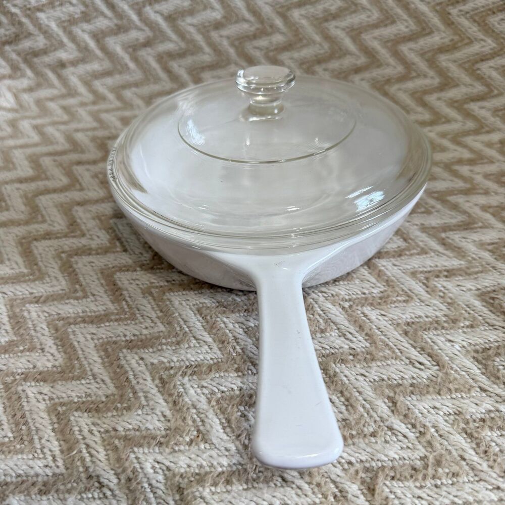 Vintage Corning Ware 6.5" Menuette Handled Skillet Cornflower Blue with Lid - Picture 3 of 12